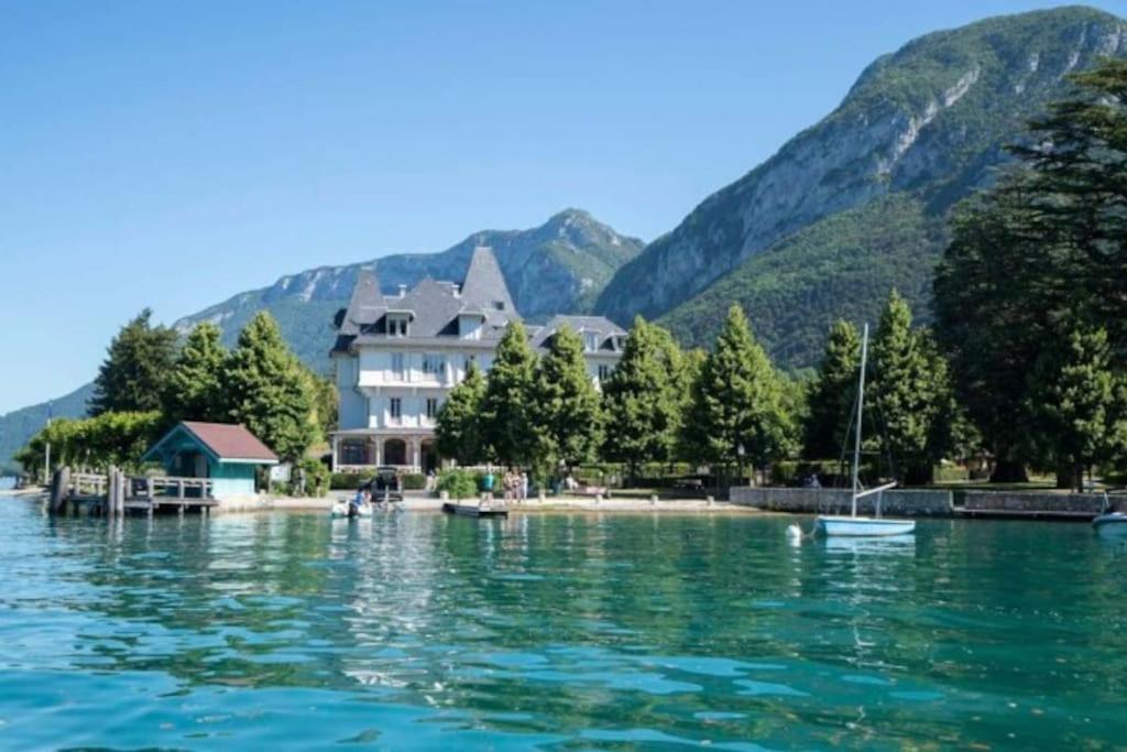 Bel Appartement Au Calme A 5 Minutes Du Village Мантон-Сен-Бернар Экстерьер фото