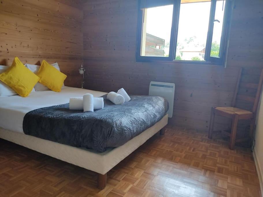 Bel Appartement Au Calme A 5 Minutes Du Village Мантон-Сен-Бернар Экстерьер фото