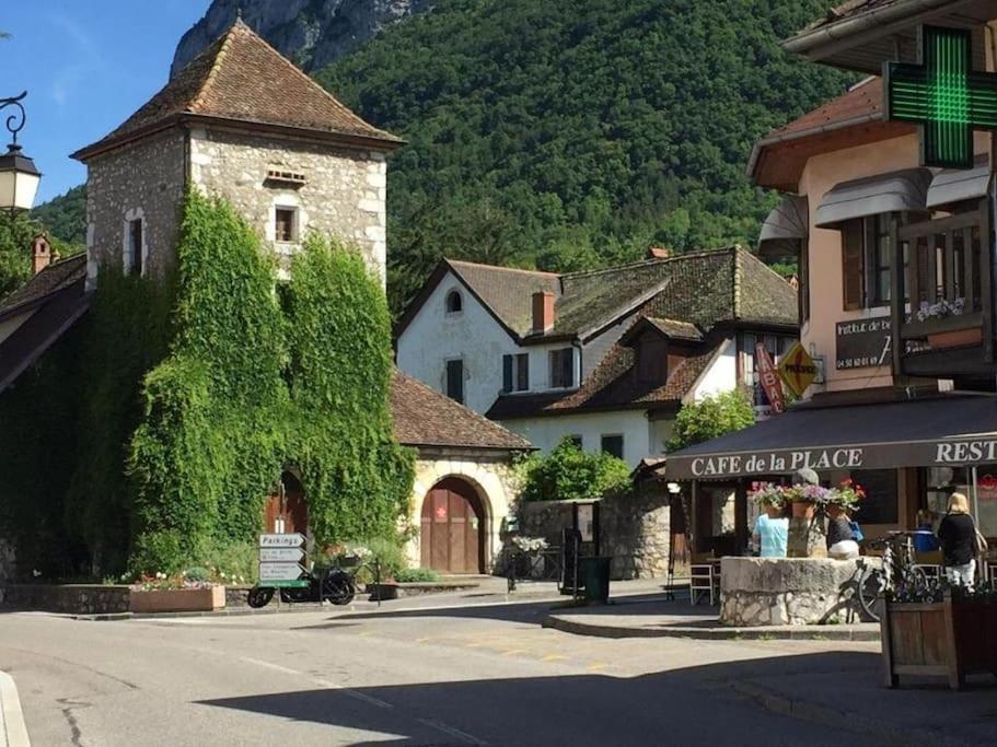 Bel Appartement Au Calme A 5 Minutes Du Village Мантон-Сен-Бернар Экстерьер фото